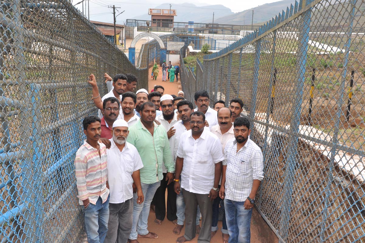 ಚಿಕ್ಕಮಗಳೂರು: ಜೆಡಿಎಸ್ ಅಭ್ಯರ್ಥಿ ಗೆಲುವಿಗಾಗಿ ಬಾಬಾಬುಡನ್‍ಗಿರಿಯಲ್ಲಿ ಪ್ರಾರ್ಥನೆ